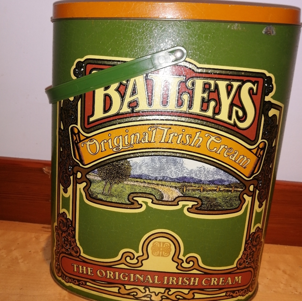 Tin - Picture 1 of 2